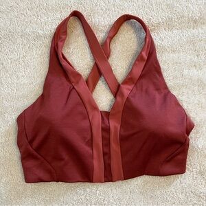 Athleta + Alyson Felix sports bra. M.